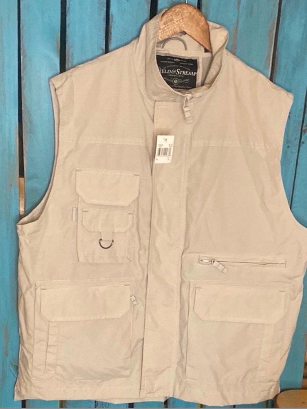 NWT Field & Stream Men's light tan Utility Vest size large zip up with snaps